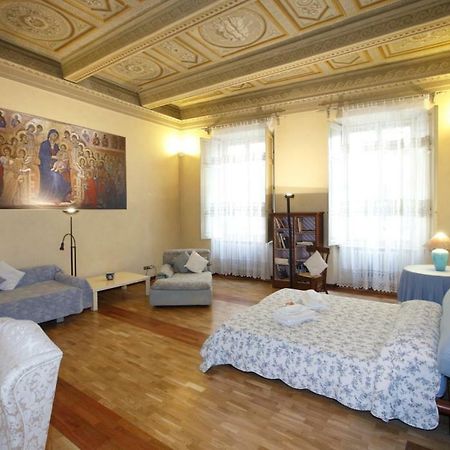 Residenza D'Epoca Montanini Acomodação com café da manhã Siena Exterior foto