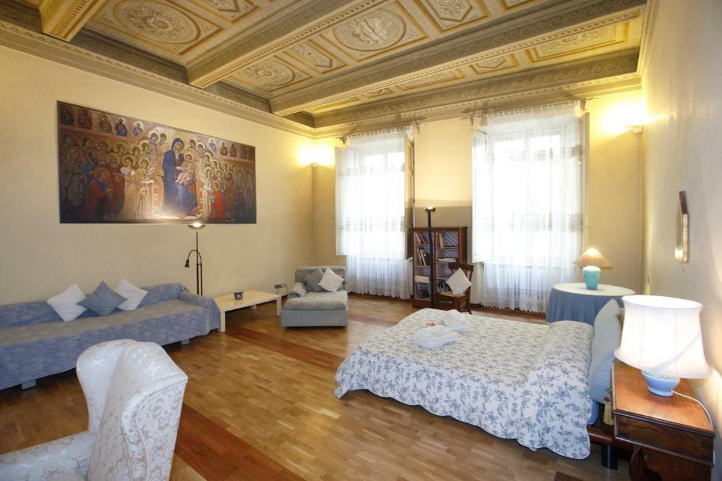 Residenza D'Epoca Montanini Acomodação com café da manhã Siena Exterior foto